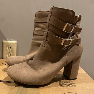 Stylish Tan Ankle Boots